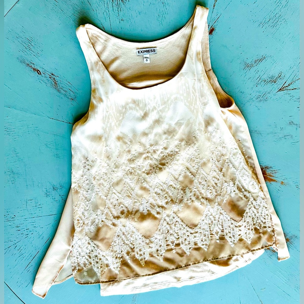 Express tan top with designs XS
